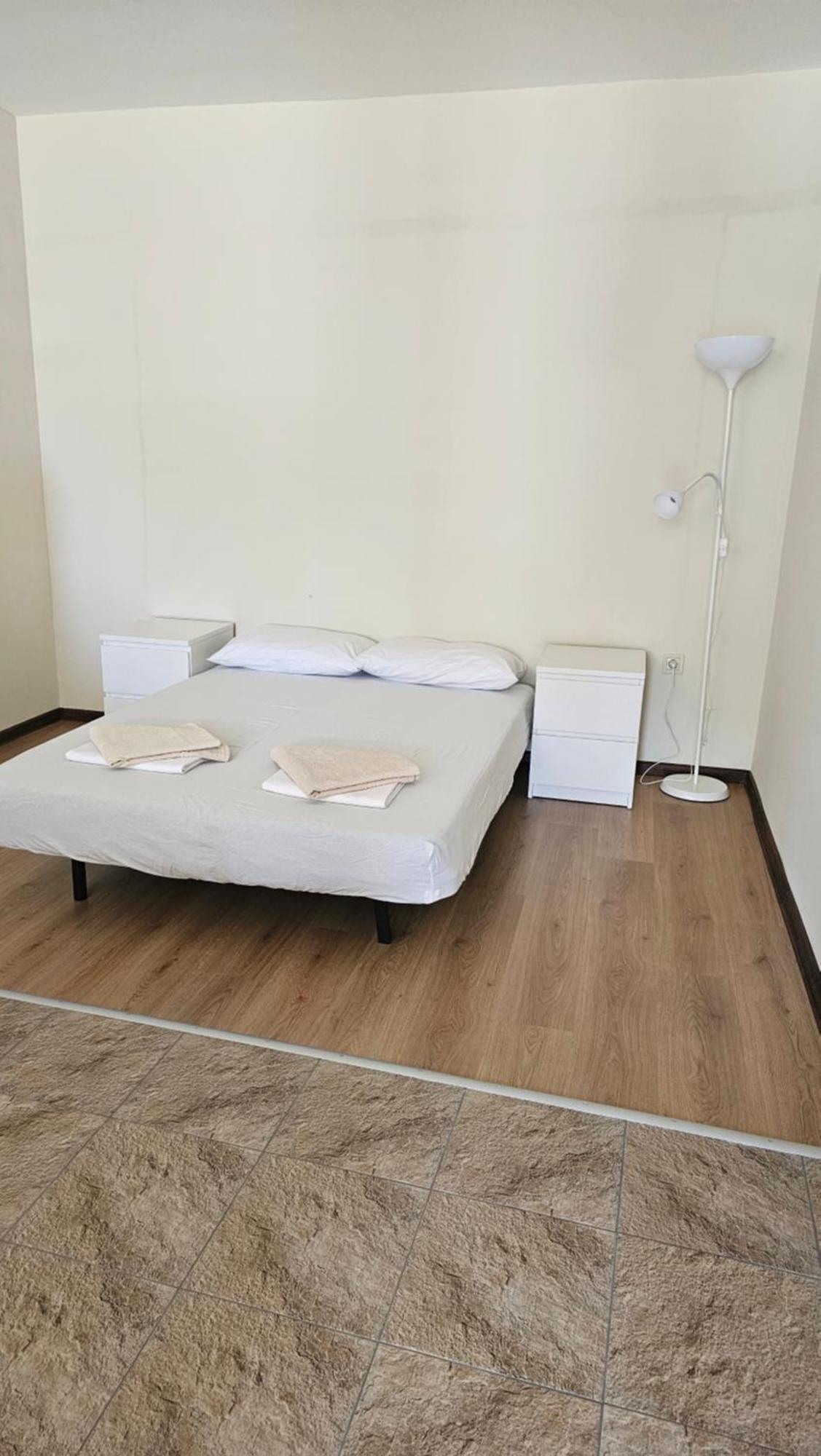 Vesta Riviera - Free Parking Aparthotel Aranyhomok Szoba fotó