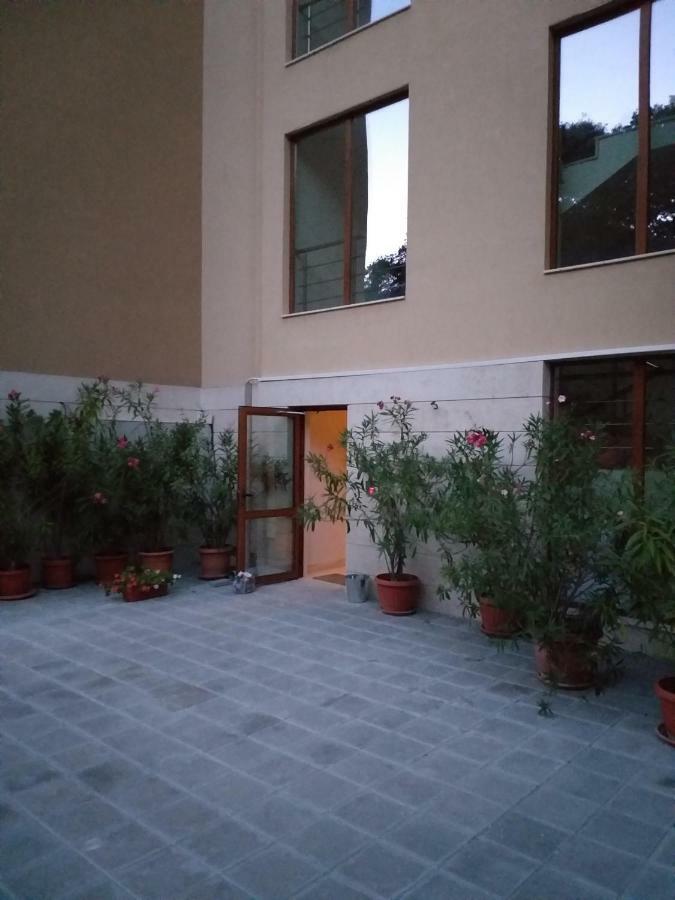 Vesta Riviera - Free Parking Aparthotel Aranyhomok Kültér fotó